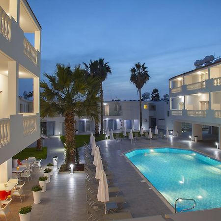 Princessa Vera Hotel Apartments Paphos Exteriér fotografie